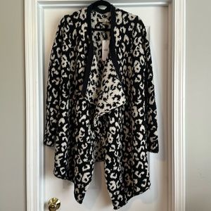 UGG Women's Phoebe WRAP Cardigan, Black Leopard, L